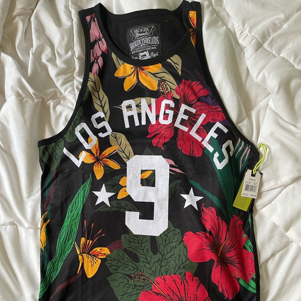 Los Angeles: Men’s floral tank top size M